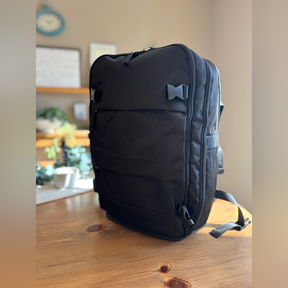 NWT- Travel Carry On Backpack in Black - Picture 12 of 15